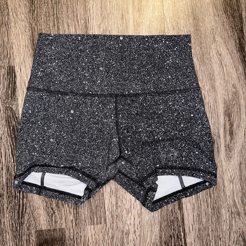 Lululemon 2in align shorts